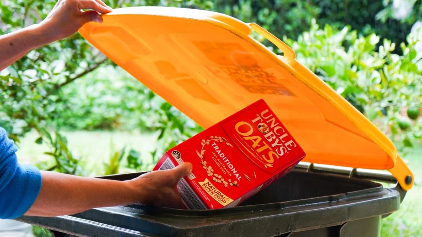 Uncle Toby's Traditional Oats - kerbside recyclable.
More than 80% of Australia’s top food brands feature packaging that cannot be recycled at home via kerbside collection, according to a new survey by WWF-Australia.
