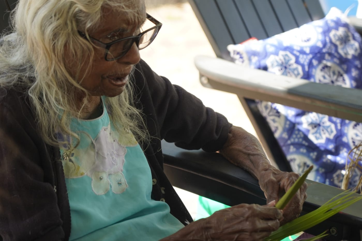 Weaving activities at the 2023 Strong Women for Healthy Country Forum