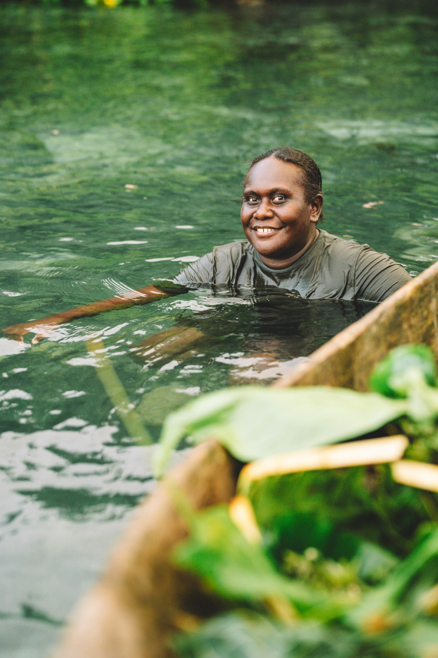 Salome, WWF-Pacific joining harvester to collect sea grapes