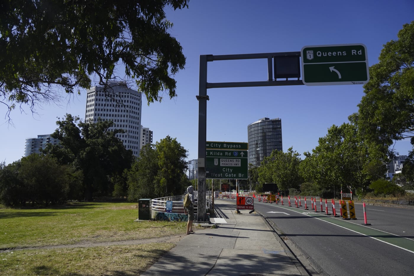 Entrance to the 'Ngargee' Tree Garden (seen on the left side of the image, next to St Kilda Rd)