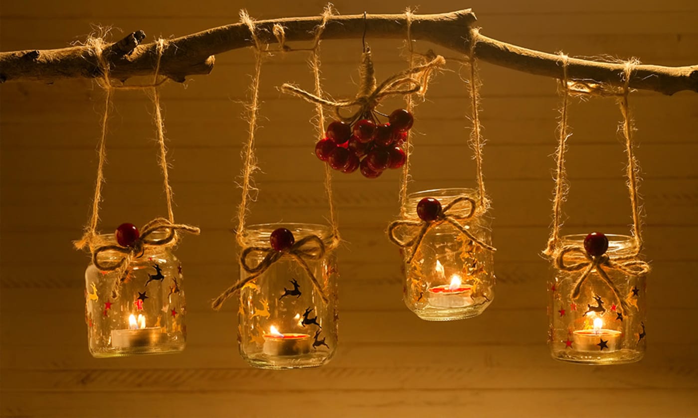 Hanging Christmas candles