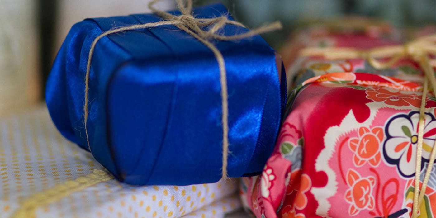 Christmas gifts sustainable wrapping