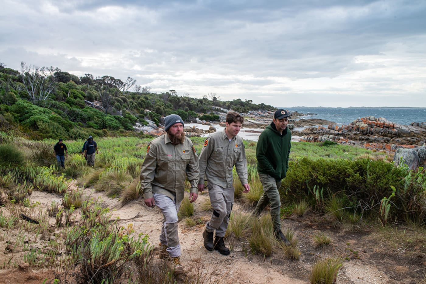 (L-R) Pakana Rangers Brenton Brown= Kulai Sculthorpe= Baden Maynard= Brendan Lowery and Tasmanian Aboriginal Corporation’s Andry Sculthorpe on lungtalanana