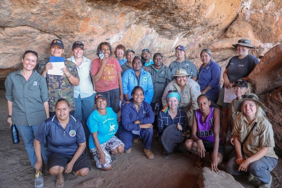 Indigenous Women Rangers Environmental Knowledge Network Wren Wwf